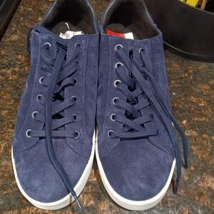 Kenneth Cole Reaction Navy Suede Sneakers